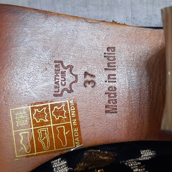 New Free People Anya Velvet Embroidered Mules - Picture 15 of 15